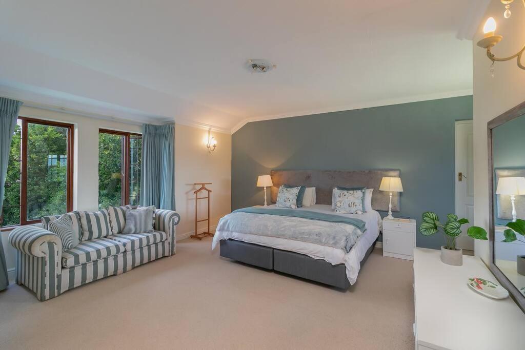 Escape To Paradise In Plett - Back Up Electricity Ferienhaus