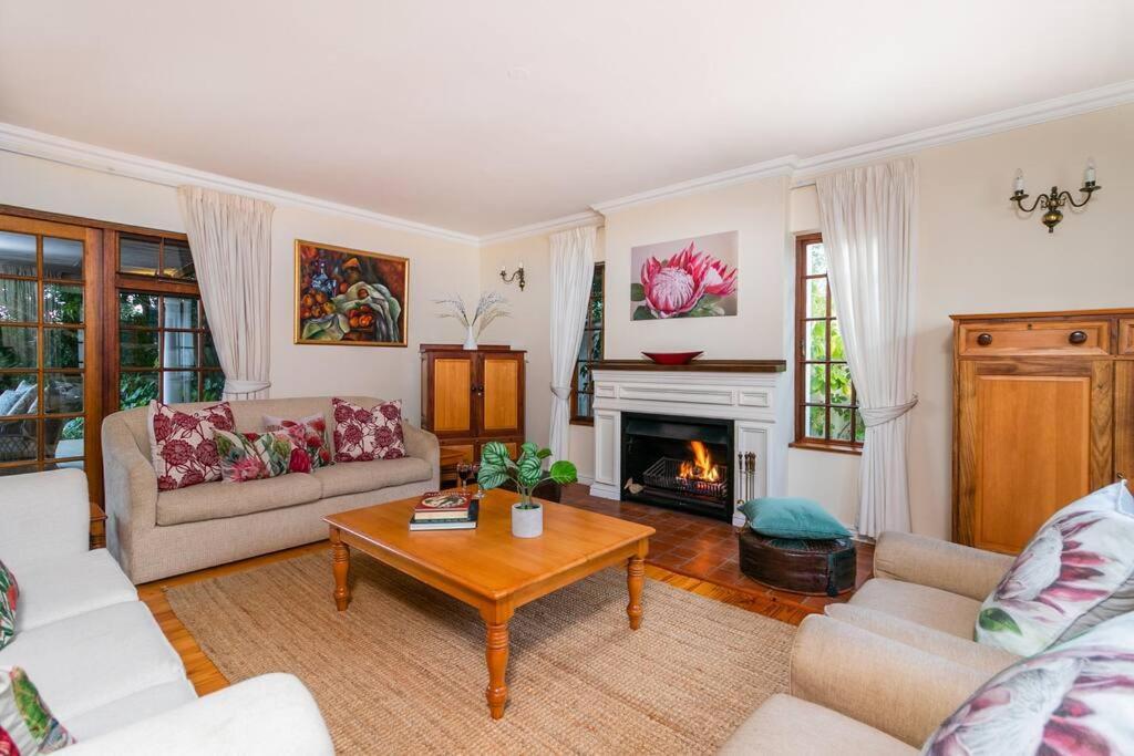 Escape To Paradise In Plett - Back Up Electricity Ferienhaus