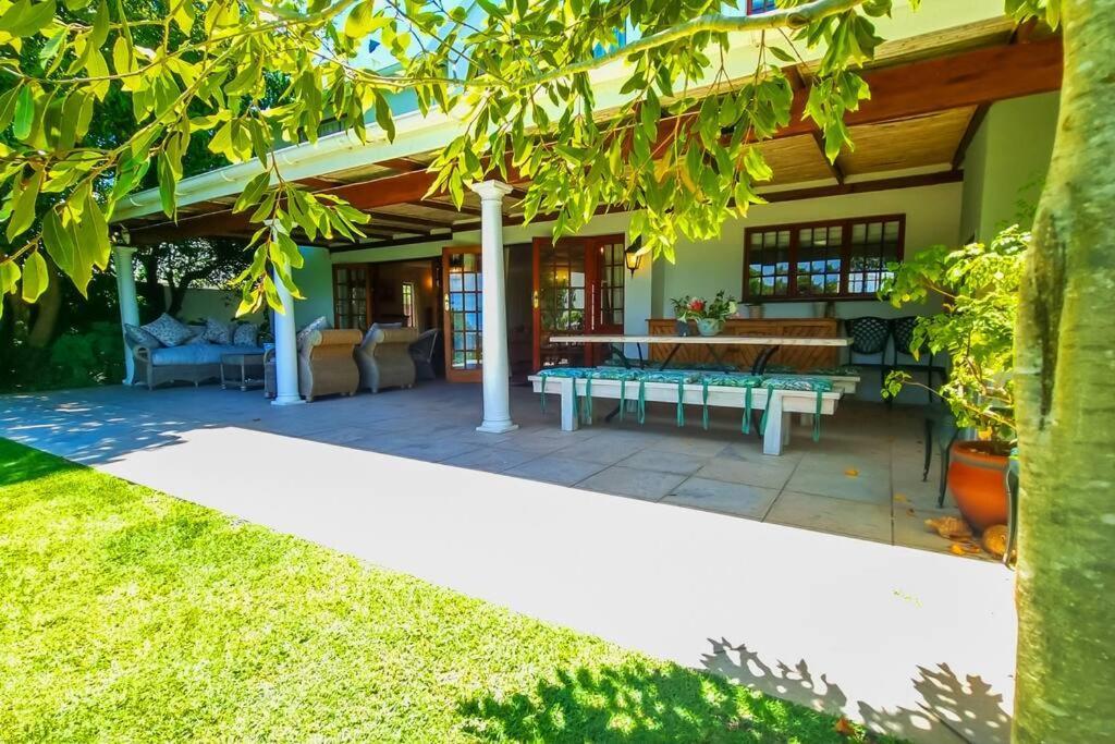 Escape To Paradise In Plett - Back Up Electricity Plettenberg Bay