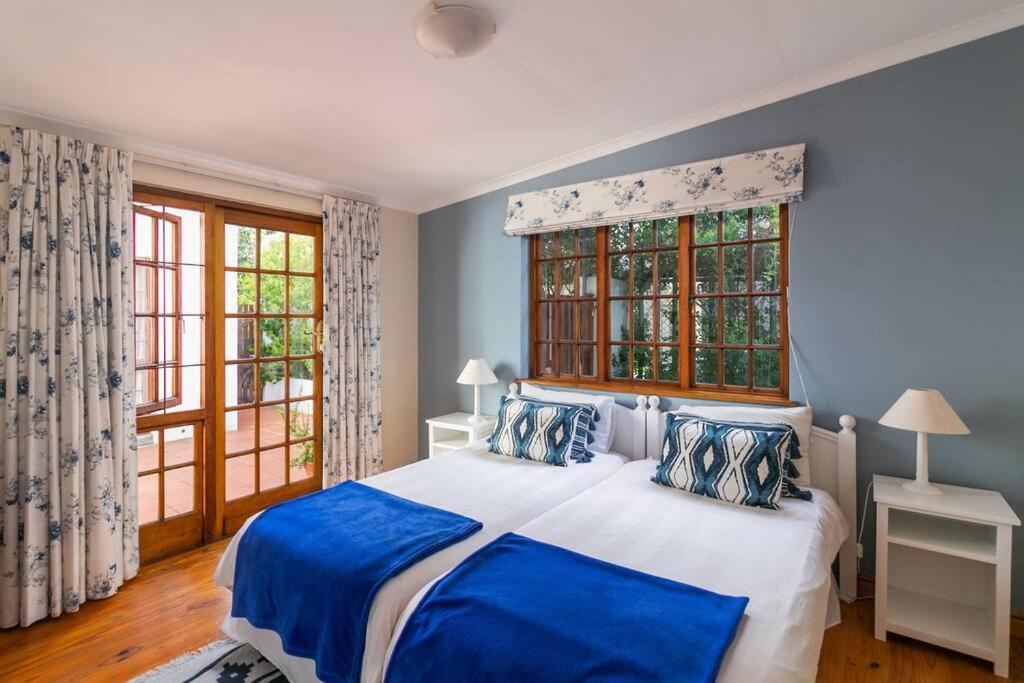 Escape To Paradise In Plett - Back Up Electricity *