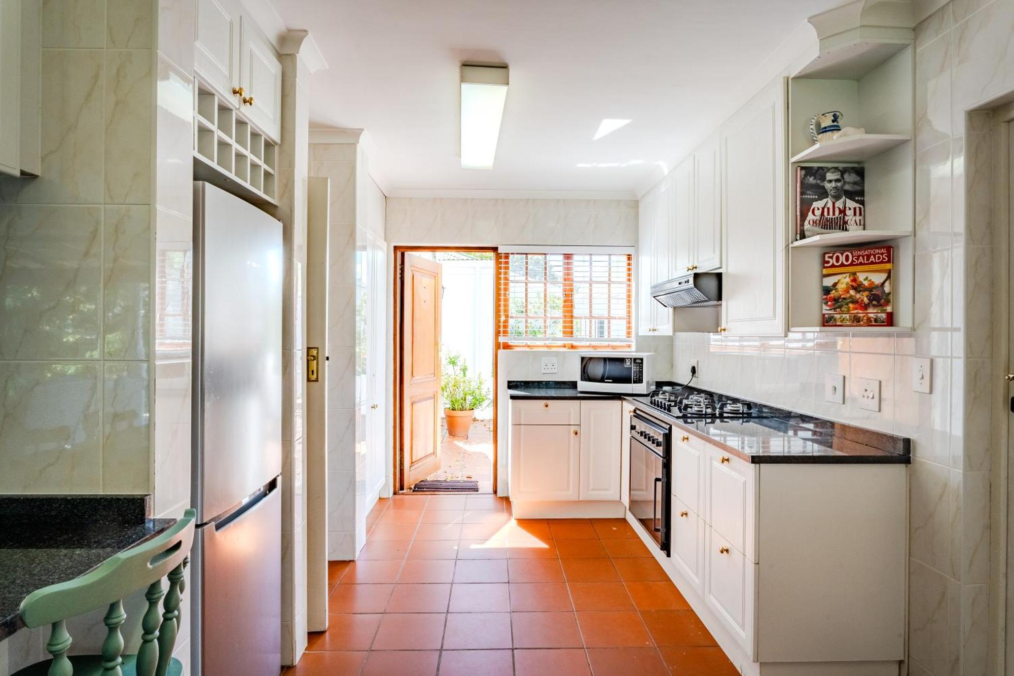 Escape To Paradise In Plett - Back Up Electricity Ferienhaus *