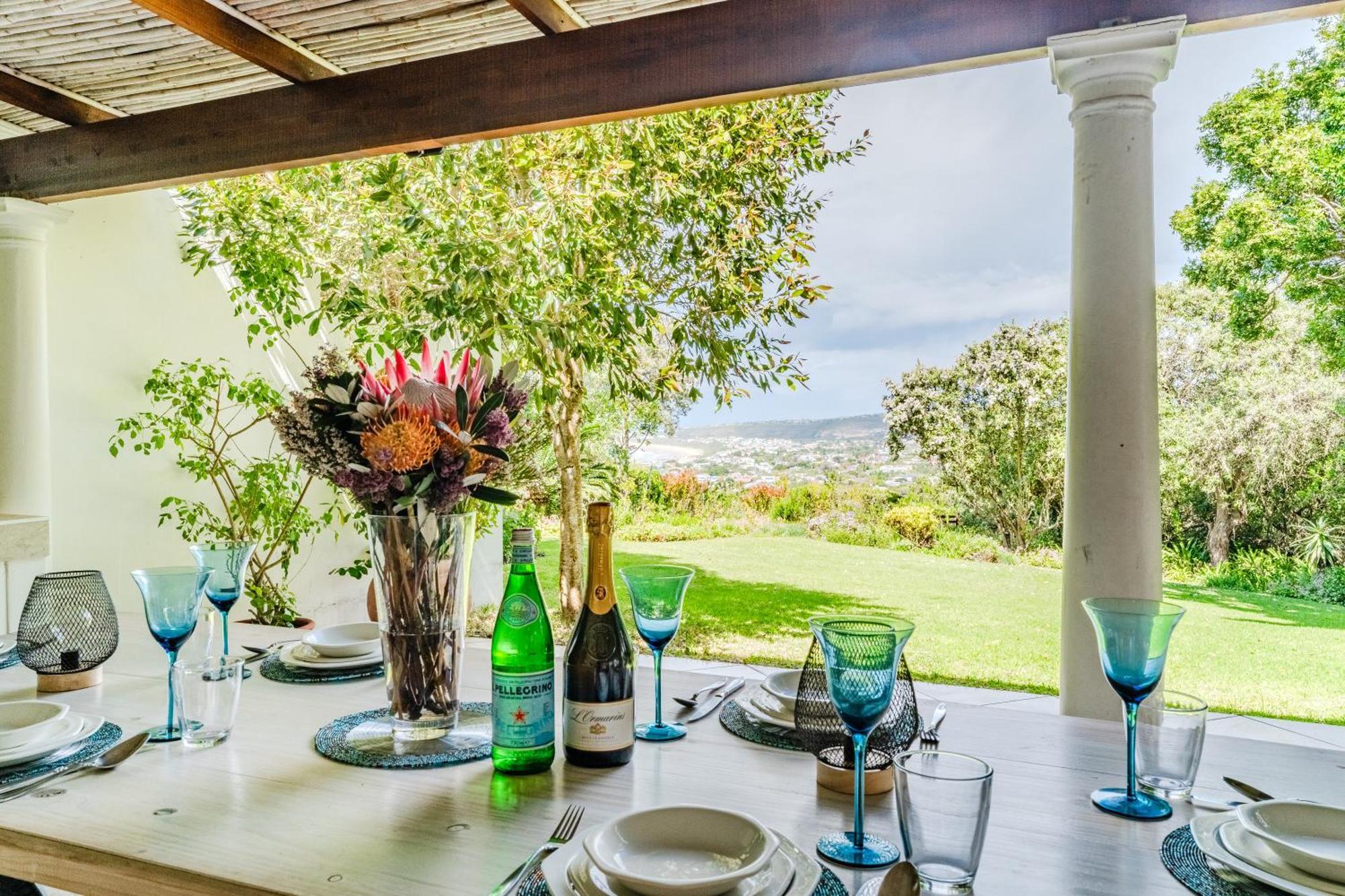 Escape To Paradise In Plett - Back Up Electricity Ferienhaus Plettenberg Bay