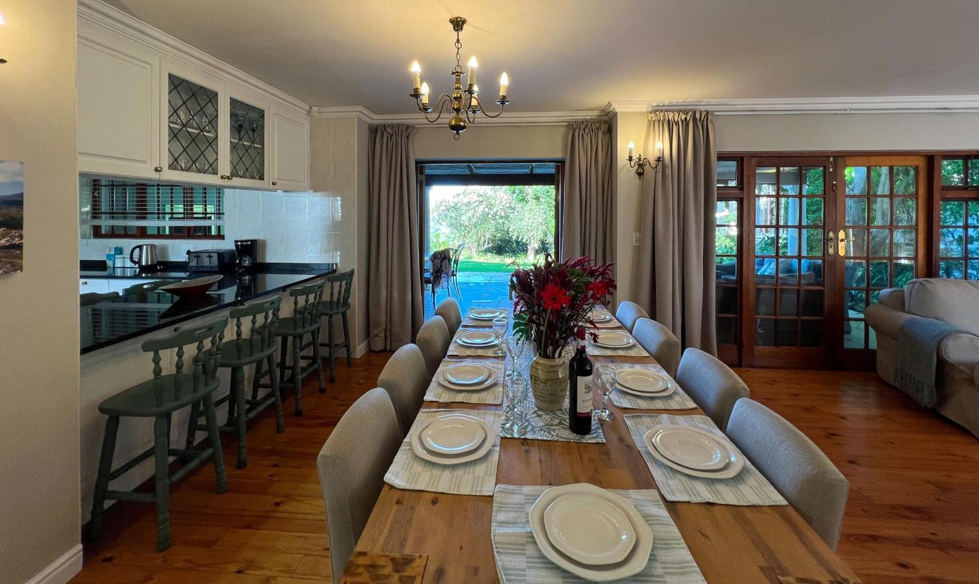 Escape To Paradise In Plett - Back Up Electricity Holiday home Plettenberg Bay
