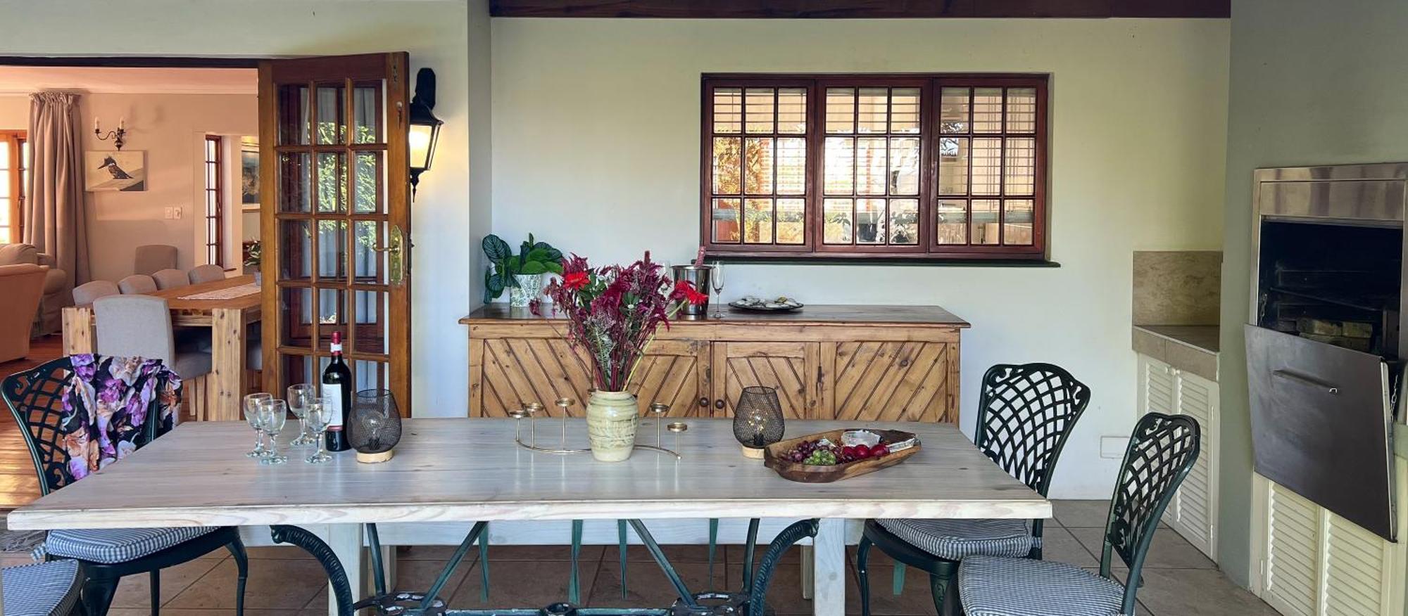 Escape To Paradise In Plett - Back Up Electricity *